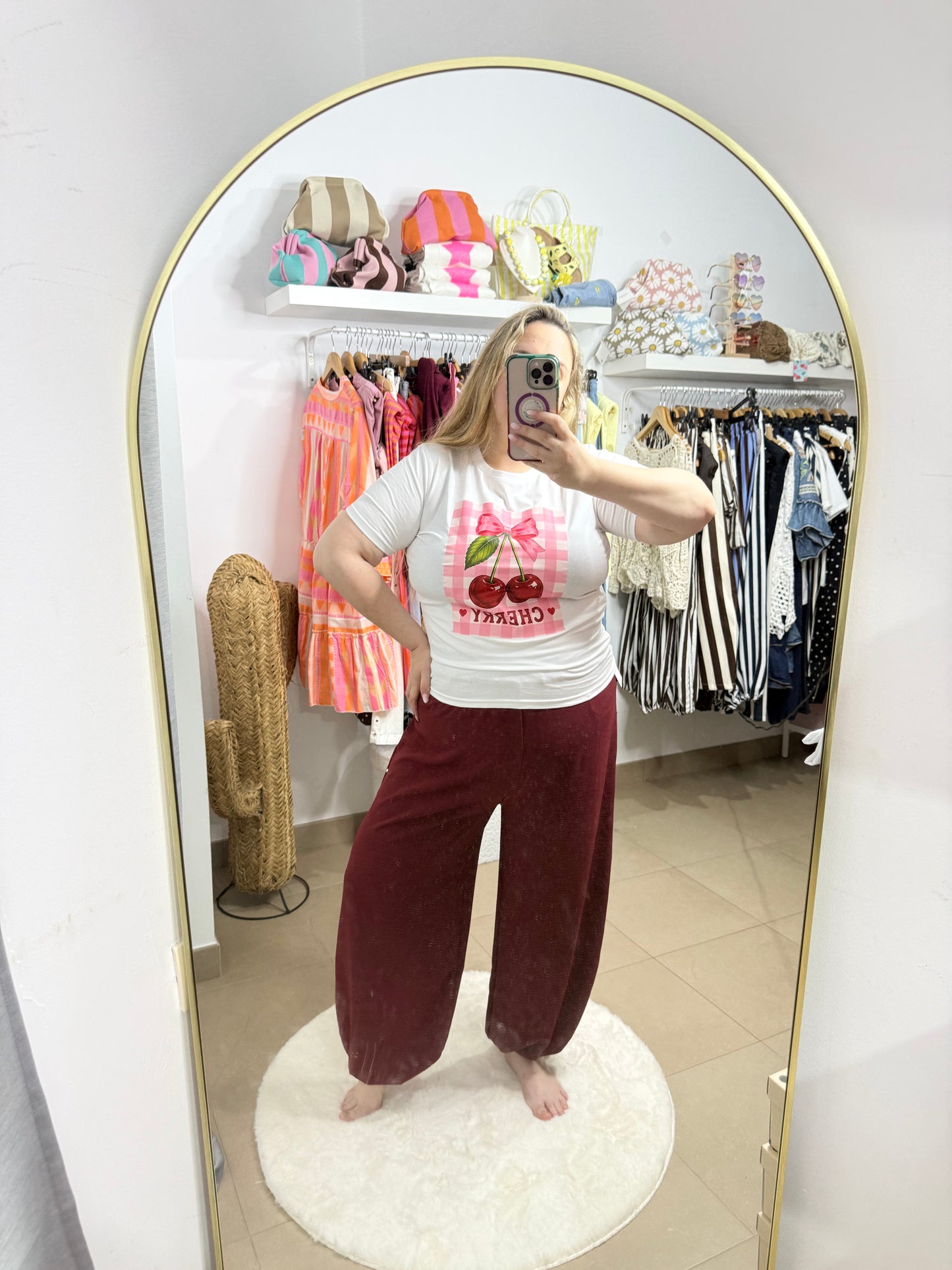 Camiseta cherry lady
