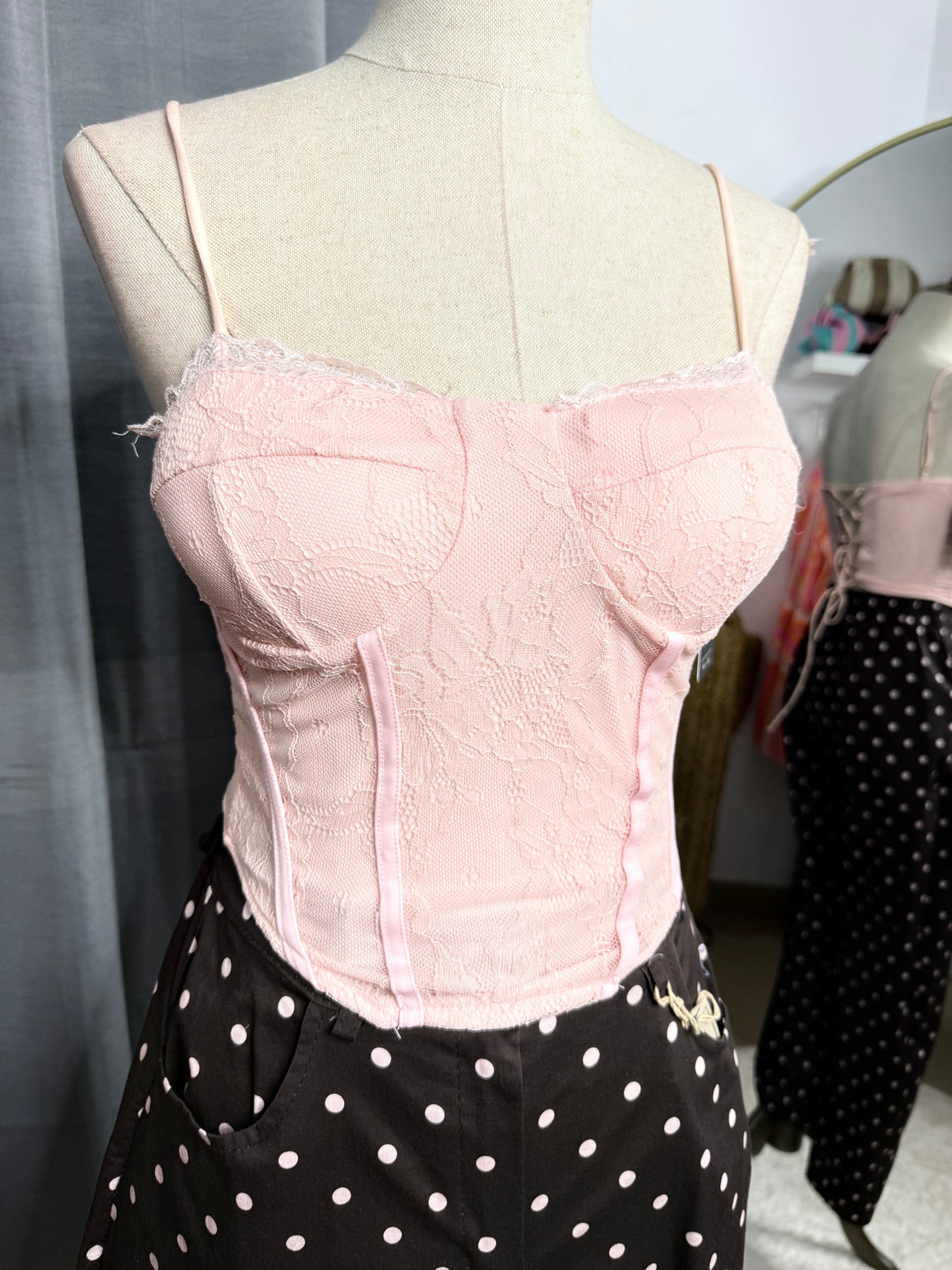 Top corsé rosa encaje