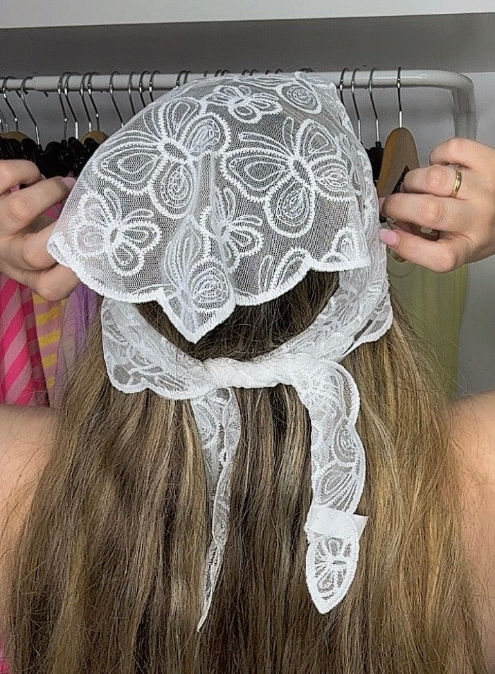 Pañuelo encaje 2