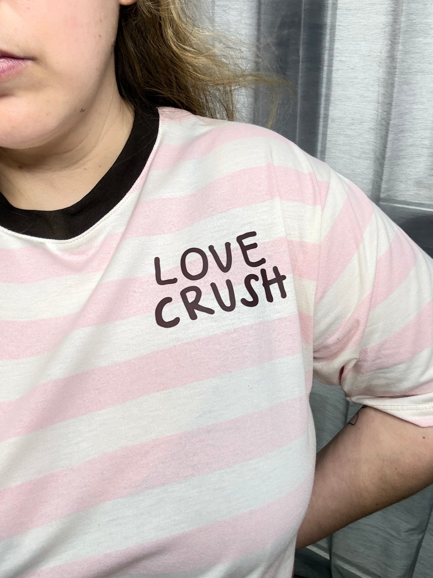 Camiseta crush rosa y marrón