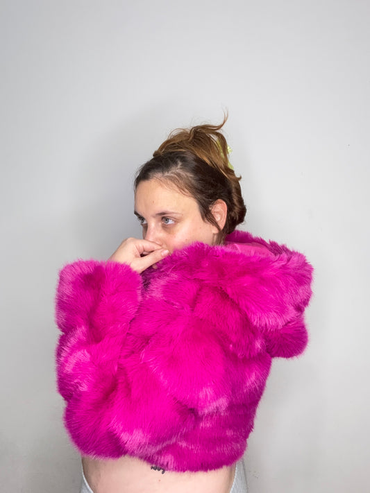 Chaquetón pelo crop rosa