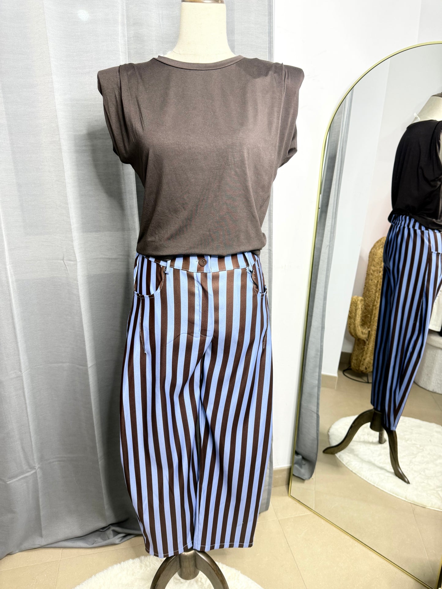 Pantalón raya azul y marrón baloon
